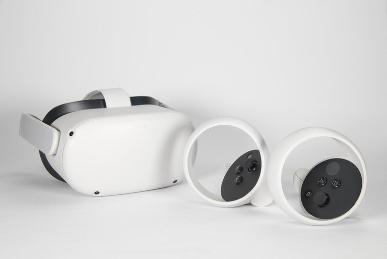 8.5 VR-Brille Oculus Quest 2